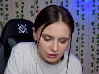 Erotinis vaizdo pokalbis AliceMonta