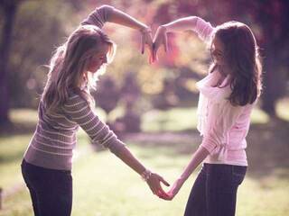 Erotinis vaizdo pokalbis alice-collen