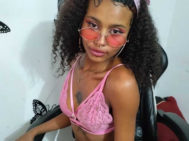 Profilio nuotrauka Alice-ebony-x