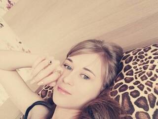 Erotinis vaizdo pokalbis Alice88888