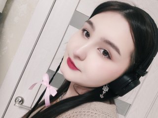 Erotinis vaizdo pokalbis AliceAngell