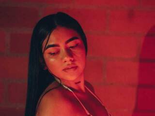 Erotinis vaizdo pokalbis AliceBeckhan