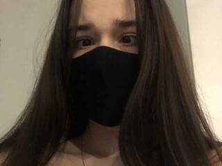 Erotinis vaizdo pokalbis alicelalise