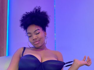 Erotinis vaizdo pokalbis AliceTorres