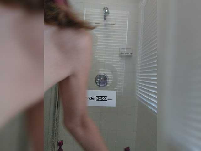 Nuotraukos AliceWonder Welcum to my Wonderland! All tips welcum! Help me stay in the top 100 contest this week! Tips appreciated if you're enjoying shower time fun!Find me xalicewonderxoxo at most cyber spaces!