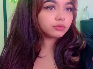 Erotinis vaizdo pokalbis Alicia-uwu