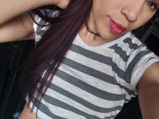 Erotinis vaizdo pokalbis aliissa-moore