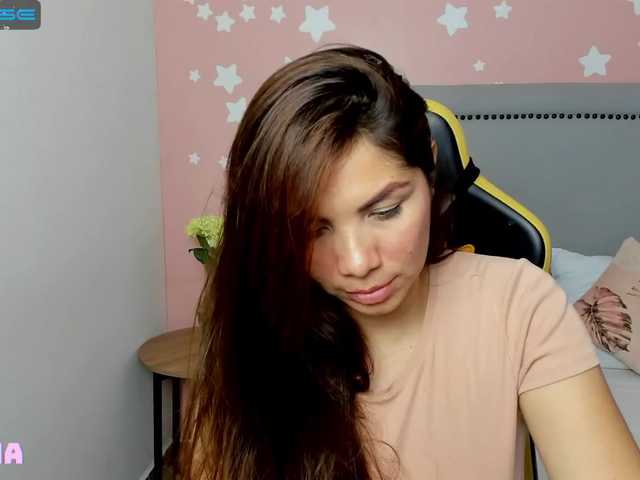 Nuotraukos alina-sierra deep Throat 100 tokens