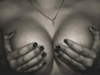 Erotinis vaizdo pokalbis alina02