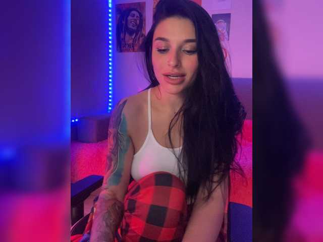 Nuotraukos AlinaFox1 Hello ♥ put a heart games with pussy only in Privat, private less than 5 minutes ban !!!