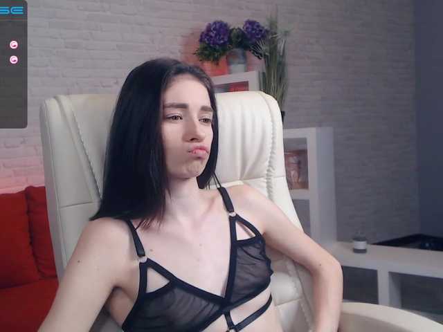 Nuotraukos AlinaMalina Hello guys, welcome to my room 2812 Masturbate pussy in public :smirking 3333 Let's try a new lovens, it will be very hot if you love me) Don't forget to click on the heart in the upper right corner: love Lovens operates from 1 token :love I'm ve