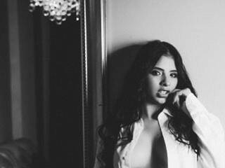 Erotinis vaizdo pokalbis AlinaRogers