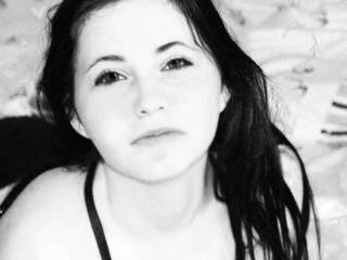 Erotinis vaizdo pokalbis alinka90