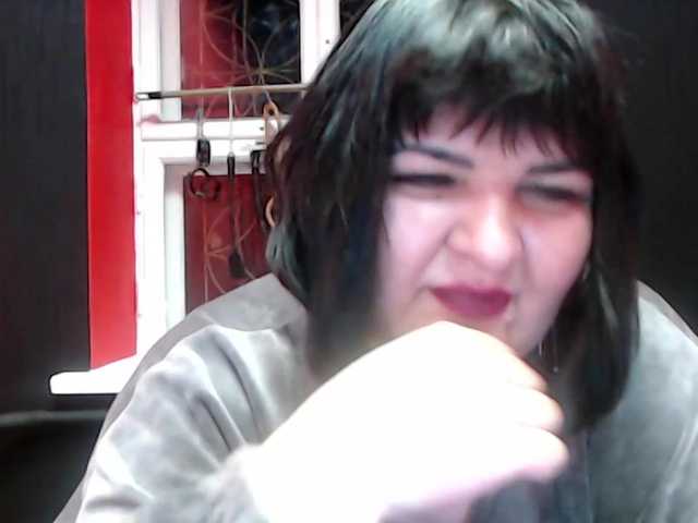 Transliacijos ekrano nuotraukos AliraDom