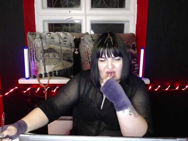 Transliacijos ekrano nuotraukos AliraDom