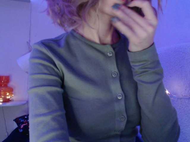 Nuotraukos Alisa-Nora hi im Alisa * favorite vib 25 50 88 181* when i feeel good -you will see me naked and squirt* want me 69*show face 77* snap 888*