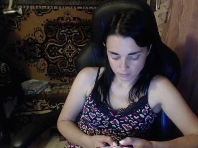 Nuotraukos AlisaLaDiva Hey guys!:) Goal- #Dance #hot #pvt #c2c #fetish #feet #roleplay Tip to add at friendlist and for requests!