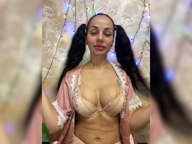 Nuotraukos Alisewise on a dream-999 tokens Breast-149 tokens, naked-249 tokens, dance-79, change clothes for you 199tokens, photo password -70 tokens, please me - 101 tokens, stand up crustacean - 55tokens,