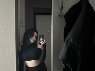 Erotinis vaizdo pokalbis Alisha-dark