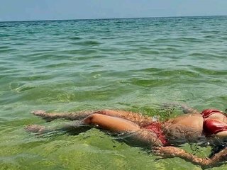 Erotinis vaizdo pokalbis Dhania