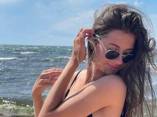 Erotinis vaizdo pokalbis Alisiyaa1