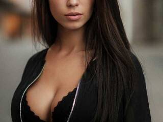 Erotinis vaizdo pokalbis ALISSON-WHIT