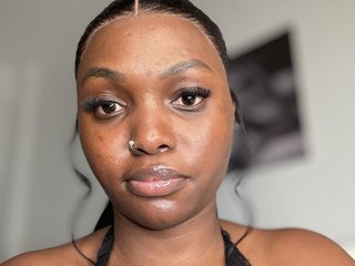 Erotinis vaizdo pokalbis Alisyah