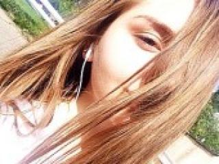 Erotinis vaizdo pokalbis alllicia