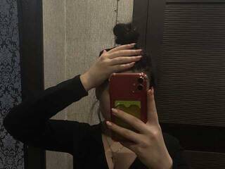 Erotinis vaizdo pokalbis Ally23