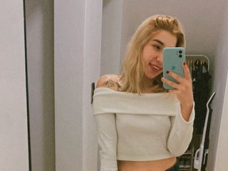 Erotinis vaizdo pokalbis Allyson-Fiore