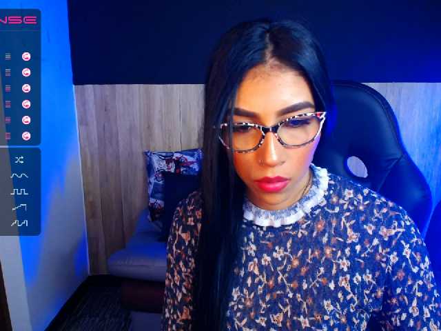 Nuotraukos Alonndra Back in my office a lot of paperwork, and a lot of wet fantasies ♥ ♥ - @GOAL: CUM show ♥ every 2 goals reached: SQUIRT SHOW 204 #office #secretary #bigboobs #18 #latina #anal #young #lovense #lush #ohmibod