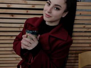 Erotinis vaizdo pokalbis alvuski