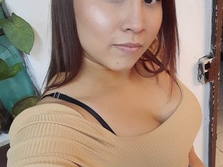 Erotinis vaizdo pokalbis Alyn-zc