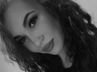 Erotinis vaizdo pokalbis AmandaBlare