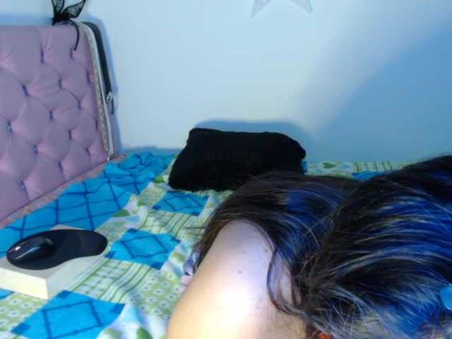 Nuotraukos AmandaLorenz hiii babys, i am amandaI am 18 years old soy virgin, do you want to play with me?