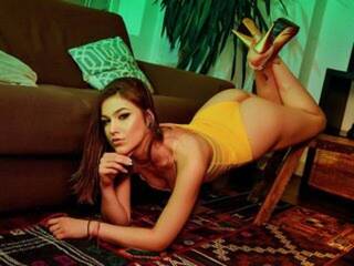 Erotinis vaizdo pokalbis AmandaOlsen