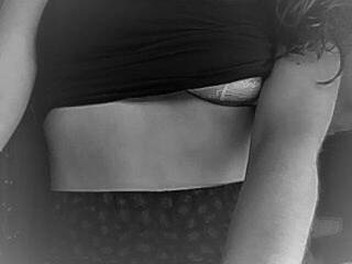 Erotinis vaizdo pokalbis Amb-la