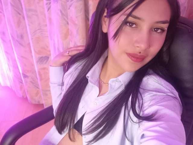 Profilio nuotrauka AmbarCherry