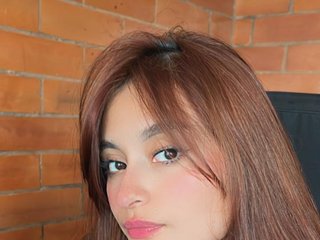 Erotinis vaizdo pokalbis Ambarsweetie