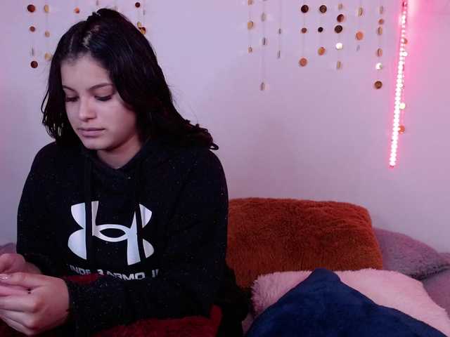 Nuotraukos Ambeer--1 Hi Guys !!! follow me in my twitter: hennessy_amber tip menu tits for 37, ass for 27, twerk for 30, close up pussy for 60, naked for 80, anal for 65, open cam for 20