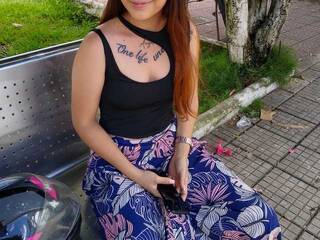 Erotinis vaizdo pokalbis Amber-18