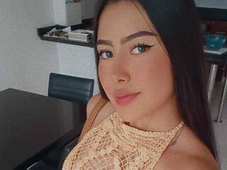 Erotinis vaizdo pokalbis Amber-villin