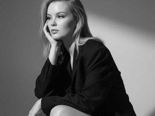 Erotinis vaizdo pokalbis Amelia2004