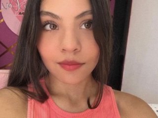 Erotinis vaizdo pokalbis Ami-sweetlove