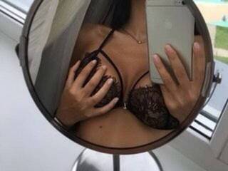 Erotinis vaizdo pokalbis Alissia_Kiss