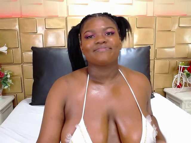 Nuotraukos Amybellemore ♥Happy new year eve♥ - FUCK and SLAP Big ebony boobs show - Make me CUM at last GOAL ♥
