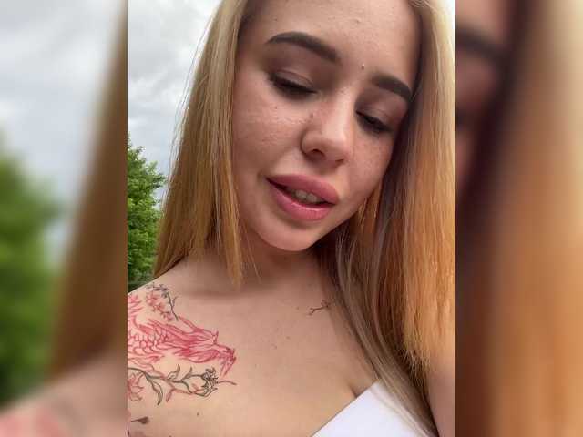 Transliacijos ekrano nuotraukos AmyGlad