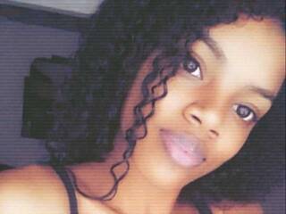 Erotinis vaizdo pokalbis amyjensen