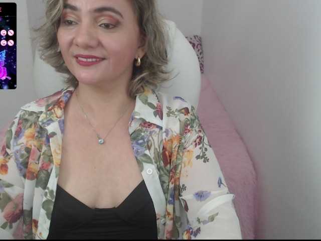 Nuotraukos ana-hotmilf How are we going to have fun today?