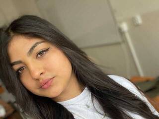 Erotinis vaizdo pokalbis AnabelLuisa